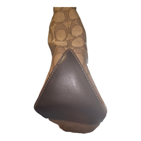 COACH NWOT F58282 OUTLINE SIGNATURE ZIP TOP TOTE Khaki Brown - Picture 7 of 16